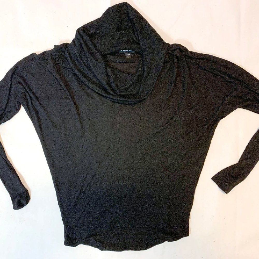 BEBE Sweater/Top